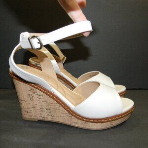 CL by Laundry Cork Wedges White with Ankle Detail Heels NWOT